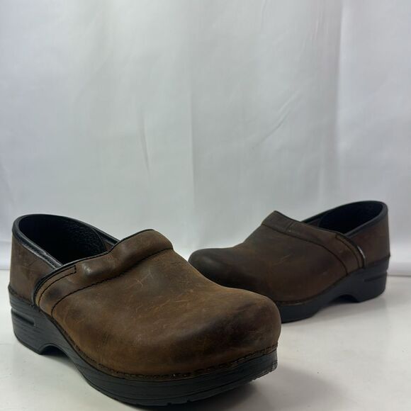 Dansko Professional Antique Brown Leather Women's Clogs - Picture 3 of 14